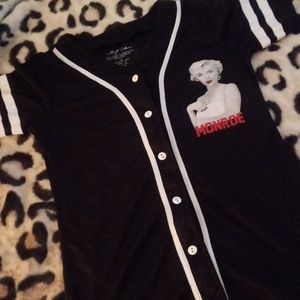 ✳4 for 20 Marilyn Monroe jersey